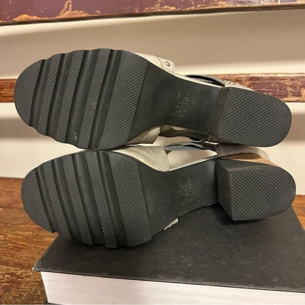 Sorel Addington Ankle Boots Quarry Light Gray Cut Out Heeled Booties Sandals